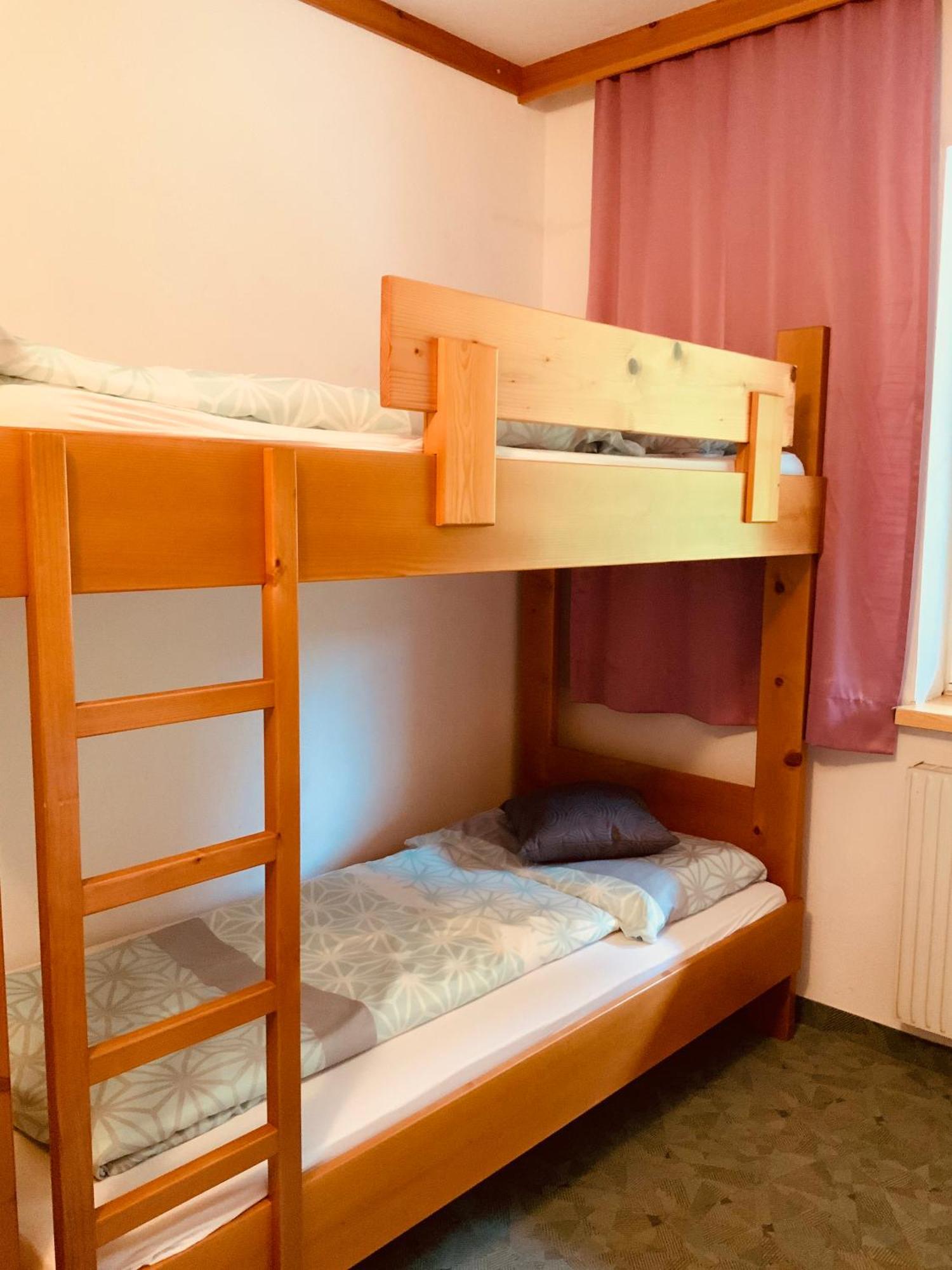Motel Brunner Apartments & Zimmer 巴德艾森卡珀尔 客房 照片